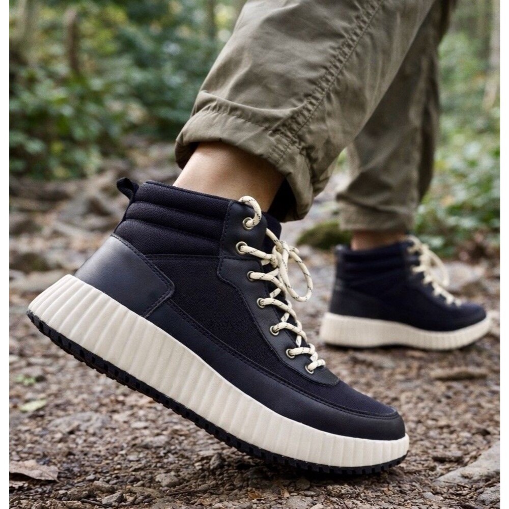 Women’s Shyla Black Platform‎ Water Resistant Gorpcore Hiking Boots 6 NEW